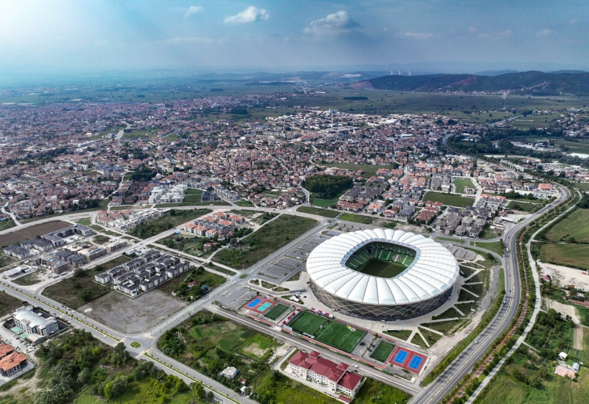UEFA Stadyum Denetçisi Sakarya Stadyumu denetlendi.