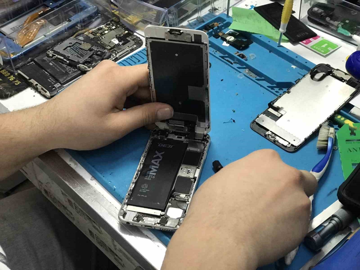 Telefonunu uzun yıllar kullanmak isteyenlere uyarılar

