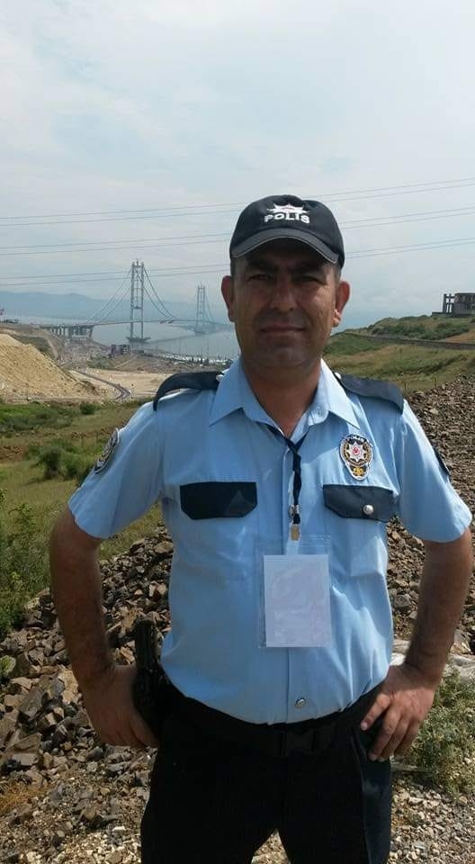 Kalp krizi geçiren polis memuru hayatını kaybetti
