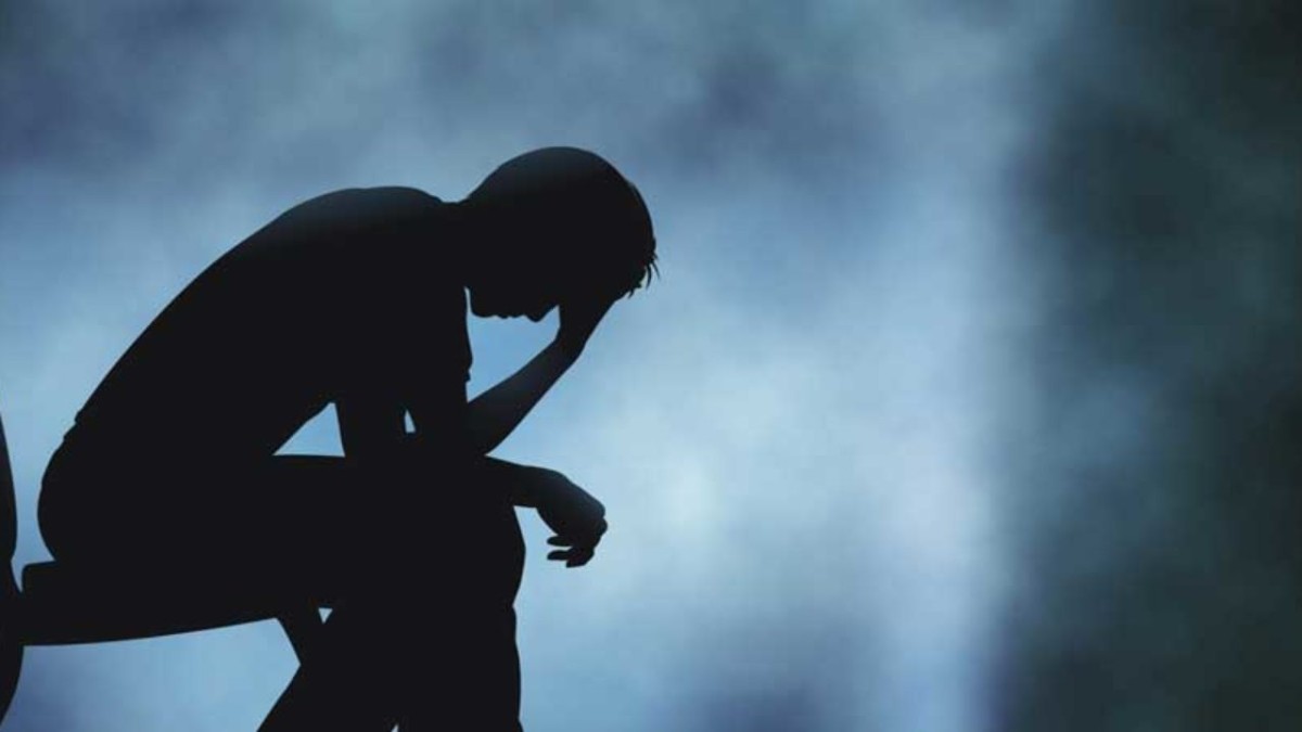 Depresyon tedavi edilmediğinde ömür boyu yineleme riski taşıyor