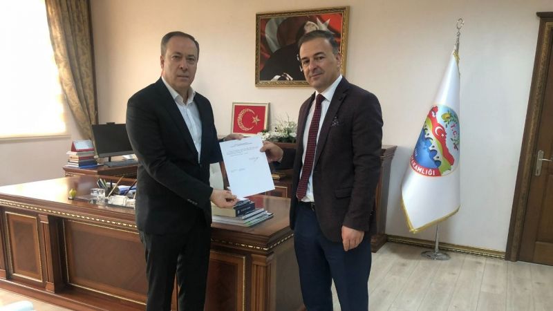 Geyve Belediye Başkanlığına Metin Atalay seçildi
