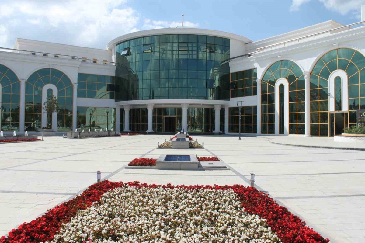 Serdivan Belediyesi personelleri AFAD’a 471 bin lira bağışladılar

