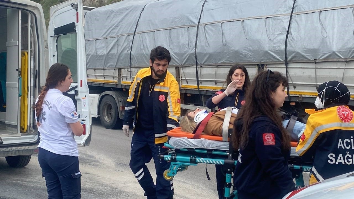 TEM’de 7 aracın karıştığı zincirleme kazada can pazarı
