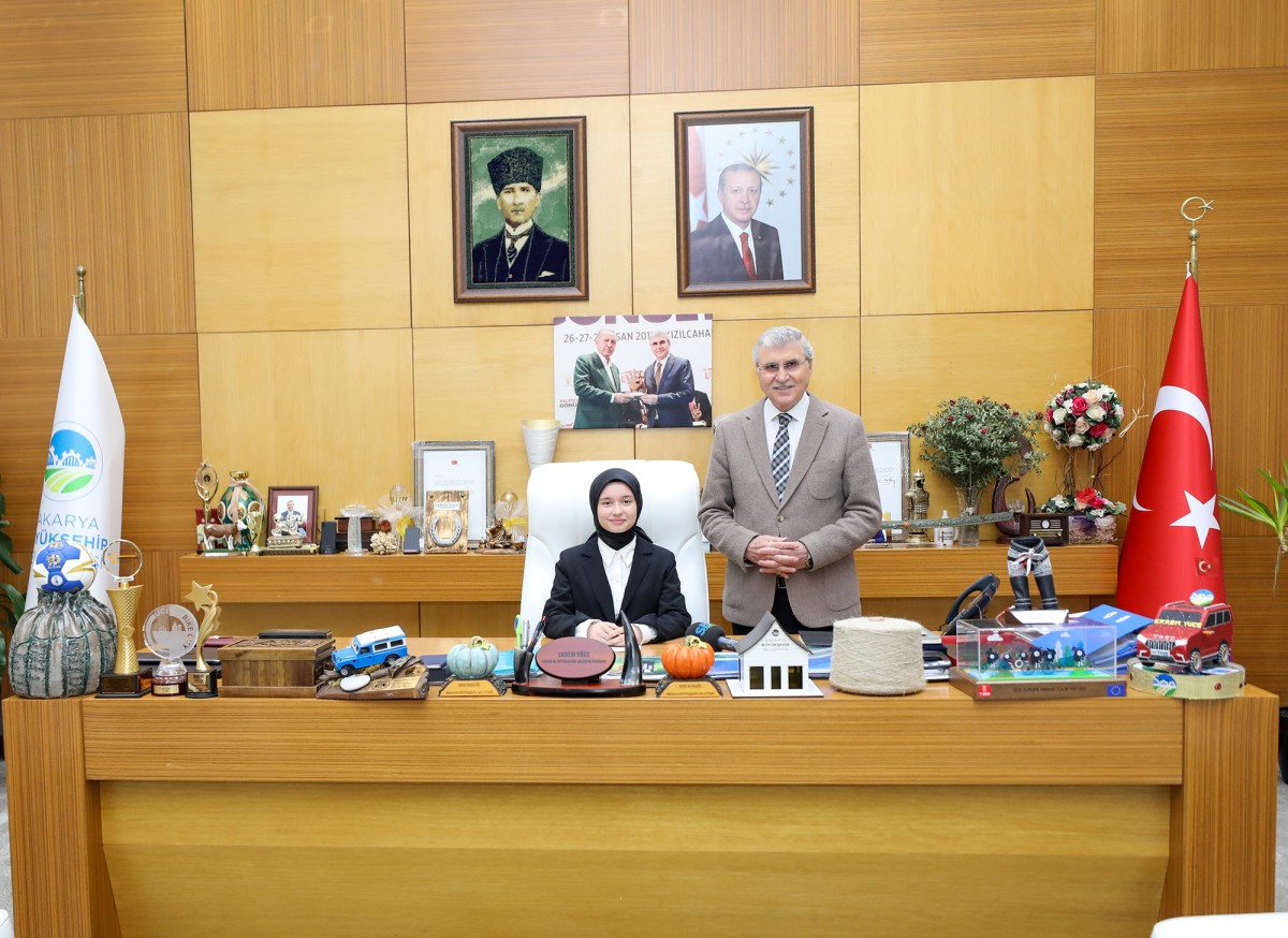 Büyükşehir koltuğunu devralan Başkan Erva: “Sakarya için projelerim var”