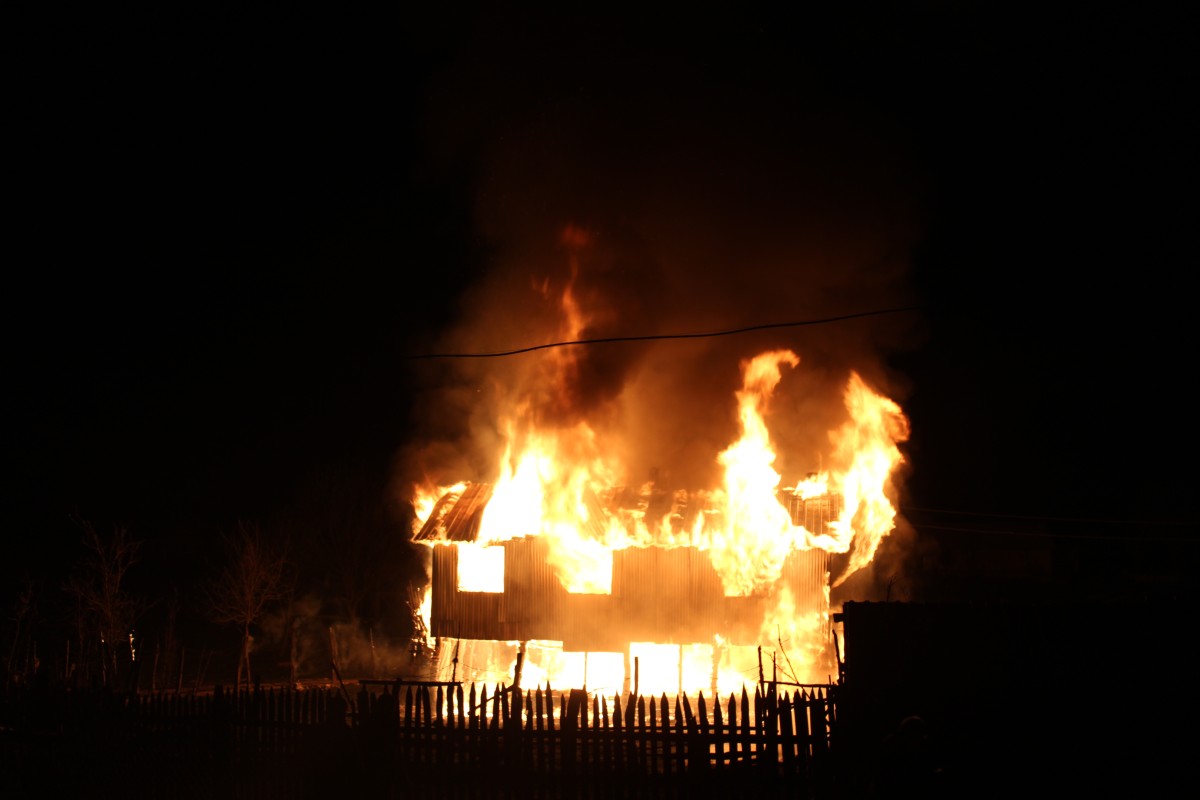 Sakarya'da yayla evinde çıkan yangın söndürüldü