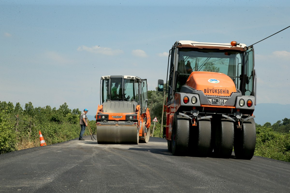 Büyükşehir 10 kilometrelik grup yolunda dönüşüm çalışmalarını başlattı