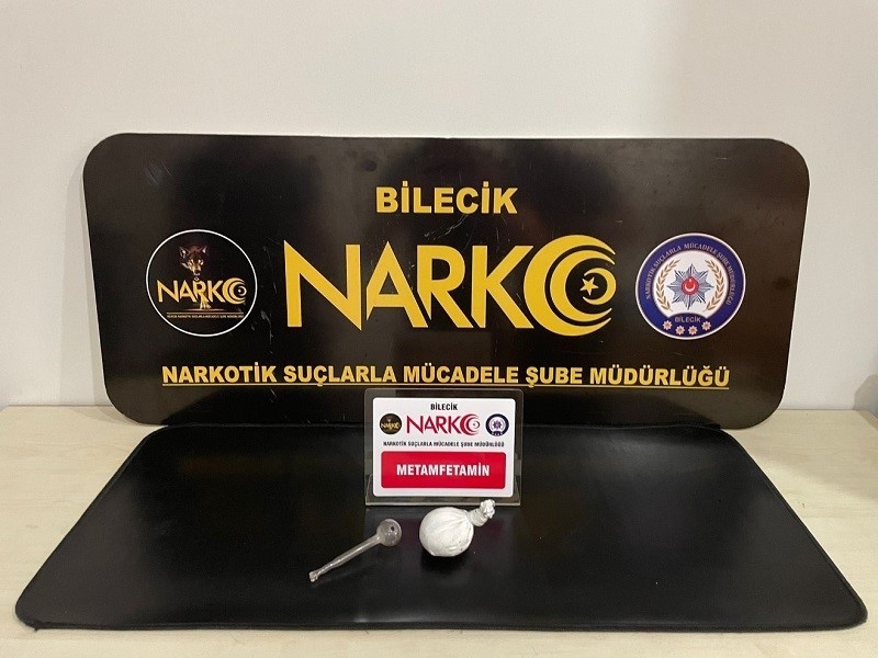 56,65 gram metamfetamin ele geçirildi
