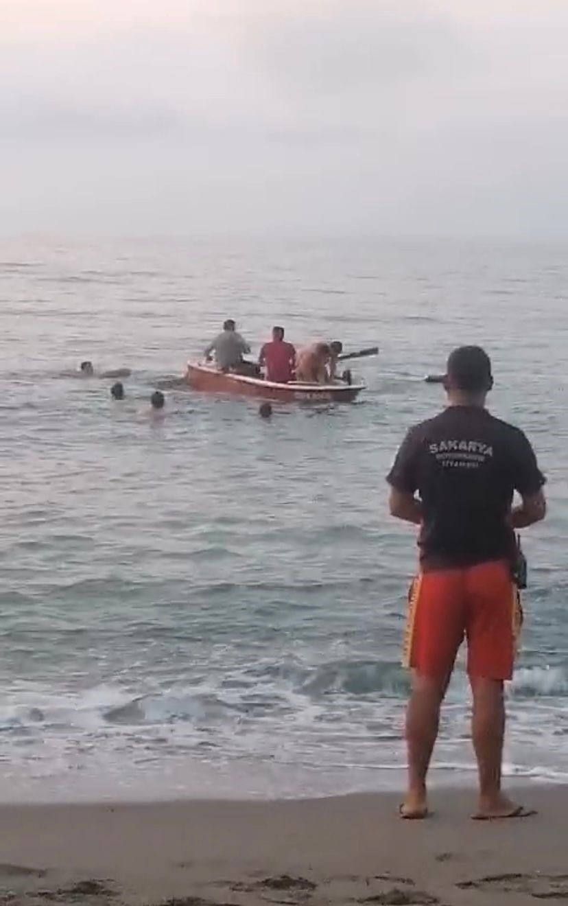 15 yaşındaki çocuk girdiği denizde boğuldu
