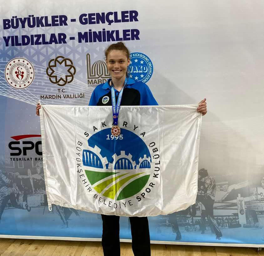Ayşe Kaplan Kick Boks’ta Türkiye Şampiyonu Oldu