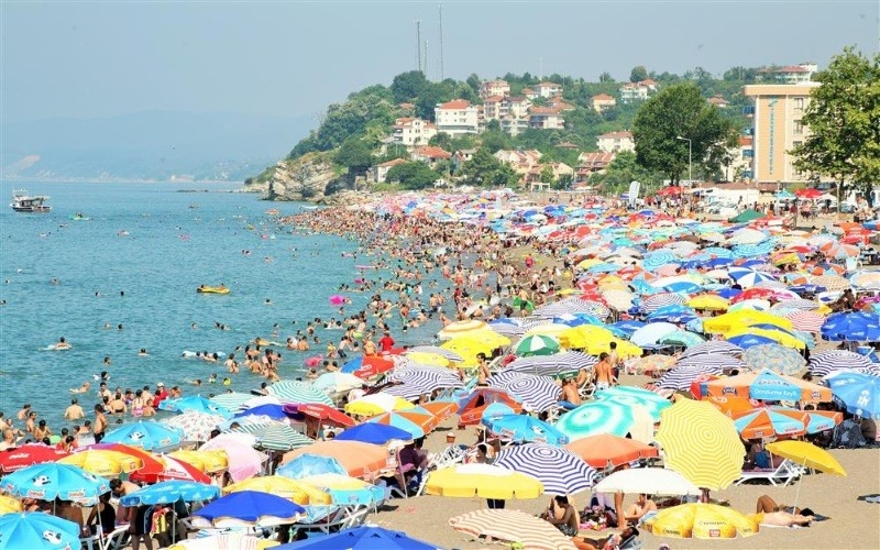 İklim değişikliği Karadeniz'in plaj turizmi potansiyelini artırıyor