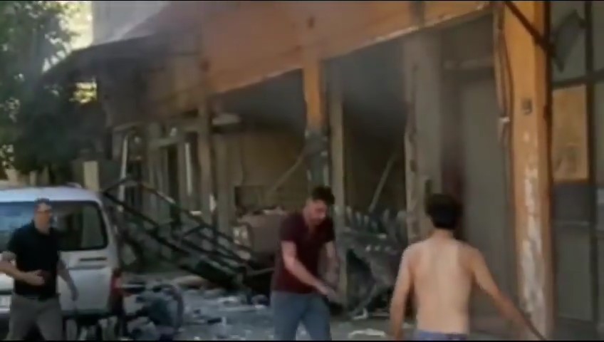 Fabrikada patlama...Patlama sonrası sıcak görüntüler: 2 yaralı