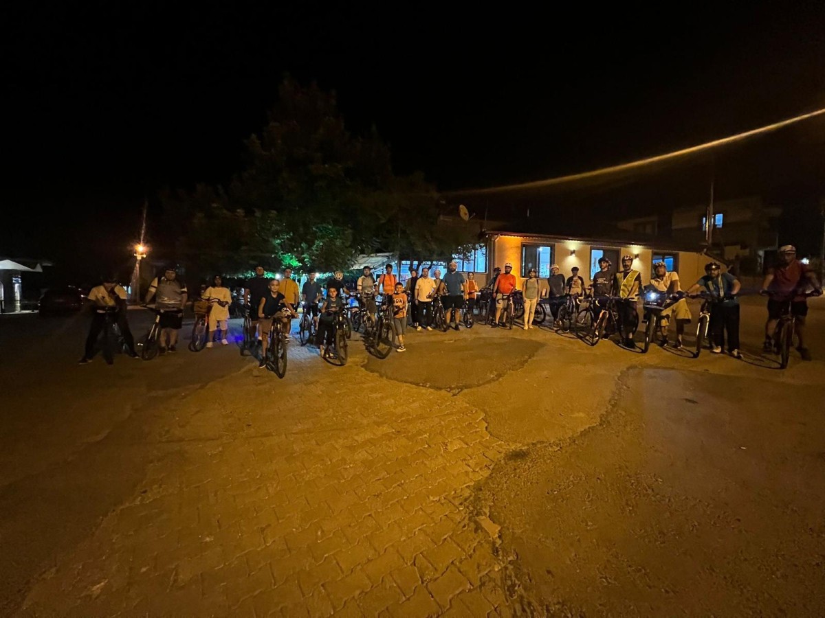 Bisikletliler Derneği üyelerinden Karadere Mahallesi MuhtarI Akıncık' a ziyaret