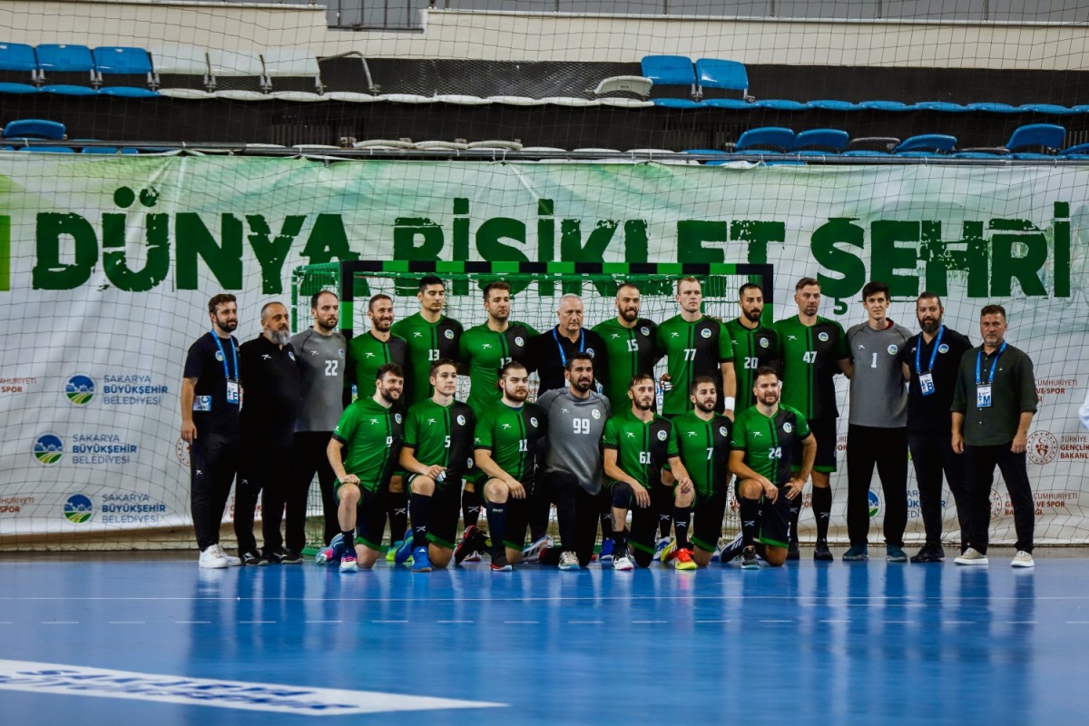 Sakarya Büyükşehir Hentbol-Trabzon Büyükşehir Belediyesi’ni 42-23 mağlup etti