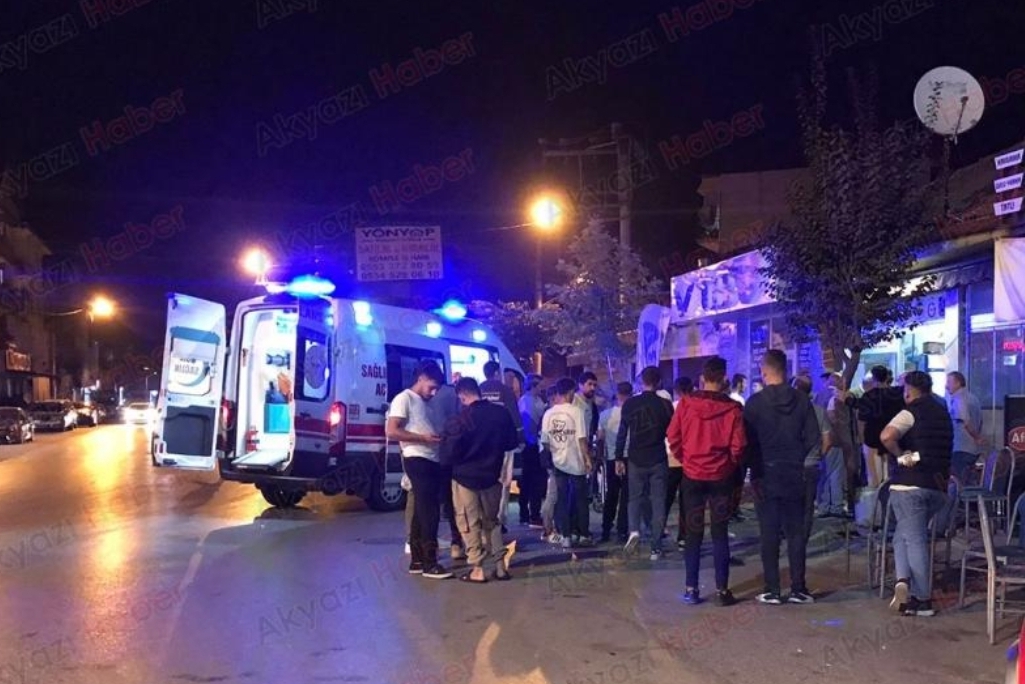 Akyazı'da maç sonrası kavgada 1 kişi ağır yaralandı