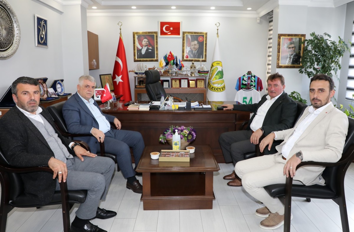 Erenler Belediye Başkanı Rahmi Şengül, Ferizli'yi Ziyaret Etti
