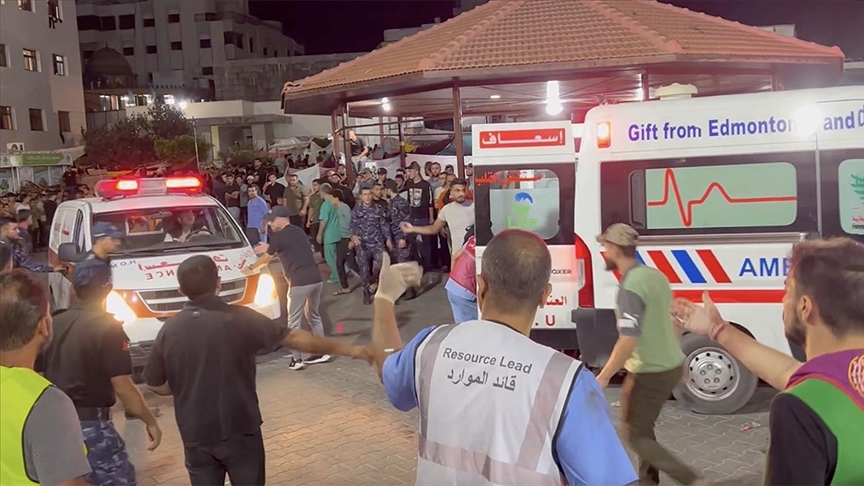 İsrail ordusunun Gazze'deki iki hastaneye saldırısında 500 kişi öldü