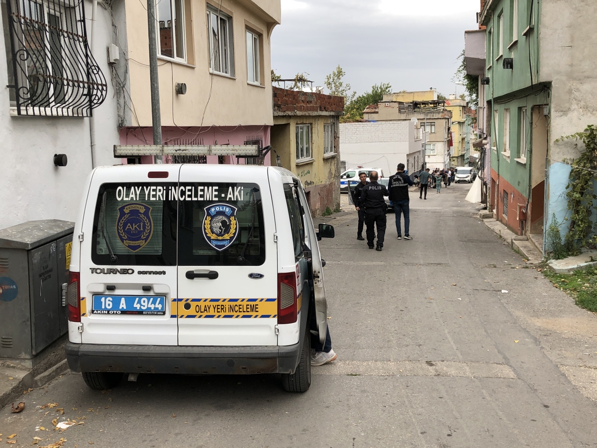  İlhan Göçük, evinin önünde silahla yaralandı