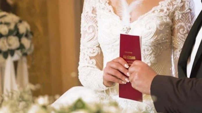 TÜİK açıkladı: Evli bireylerin evli olmayanlara göre daha mutlu olduğu tespit edildi
