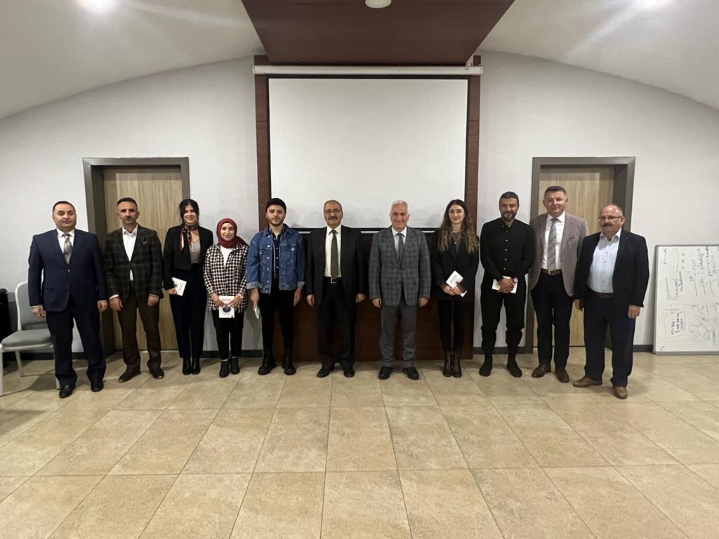 Serdivan’da Emekli Öğretmenler ve Aday Öğretmenlere Yönelik Öğretmenler Günü Etkinliği