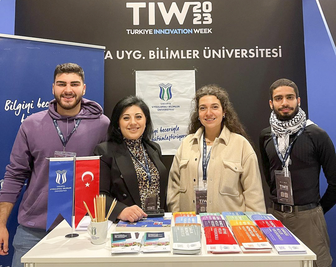 SUBÜ İstanbul ve Kocaeli’de öğrencilerle buluştu