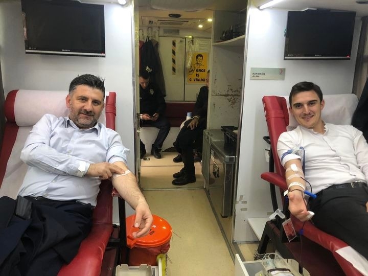 Söğütlü'de kan bağışı kampanyası düzenlendi