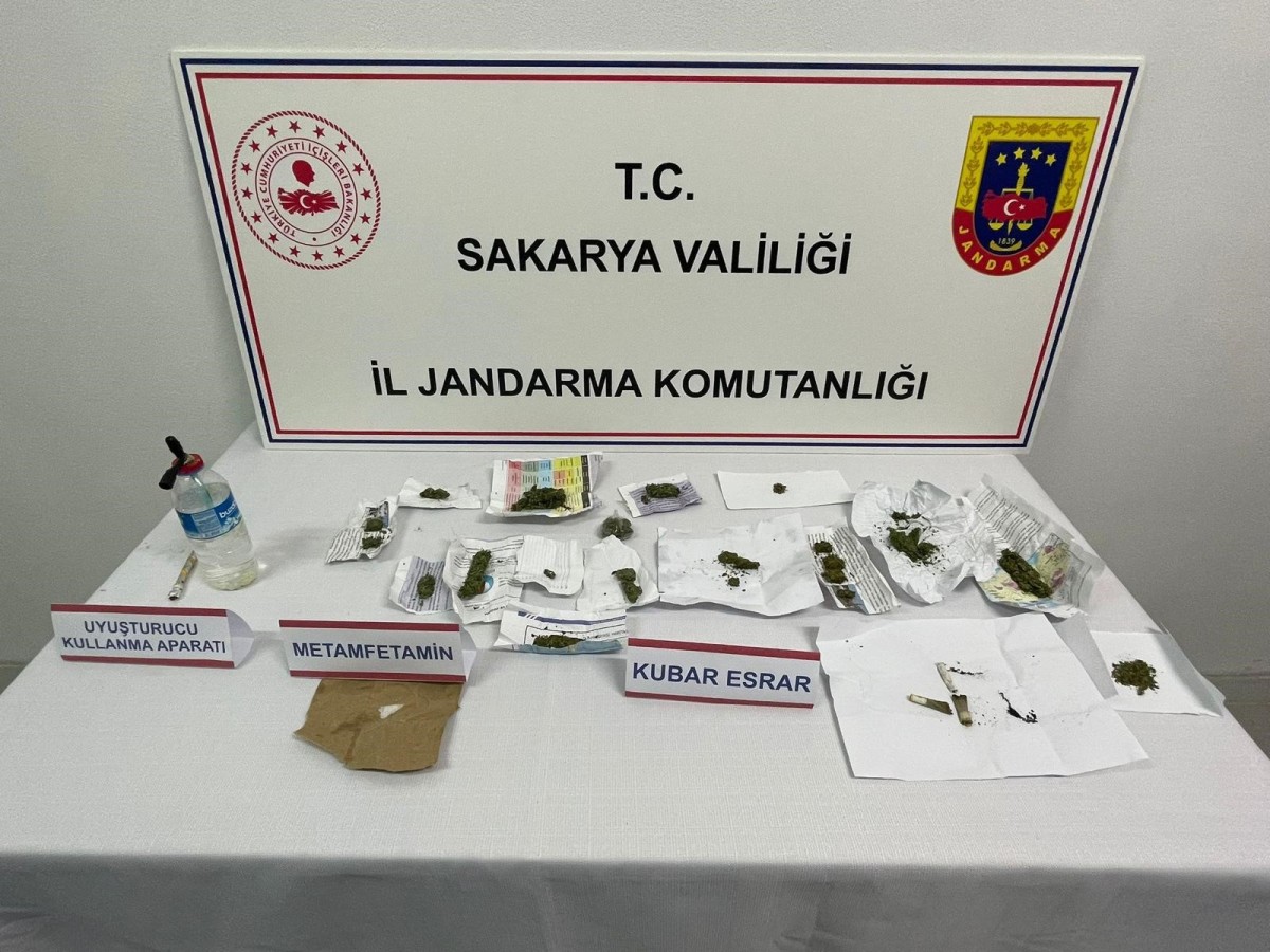 Sakarya'da uyuşturucu operasyonlarında yakalanan 12 şüpheliye adli işlem
