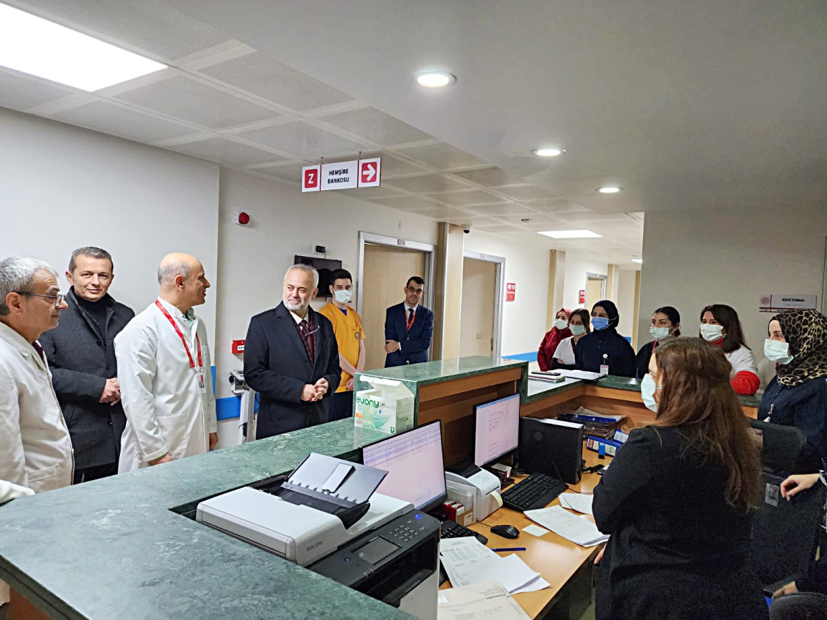 Serdivan Devlet Hastanesi'nde günde ortalama 1200 hastaya hizmet veriliyor