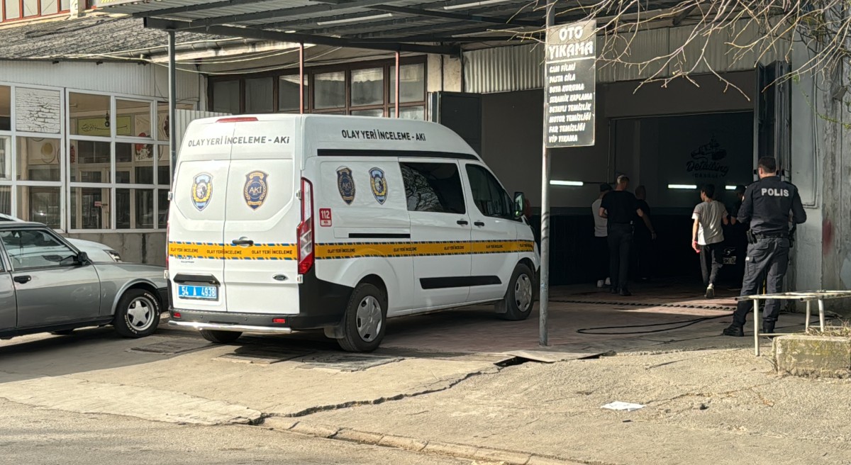 Sakarya'da iş yerine düzenlenen silahlı saldırıda bir kişi yaralandı