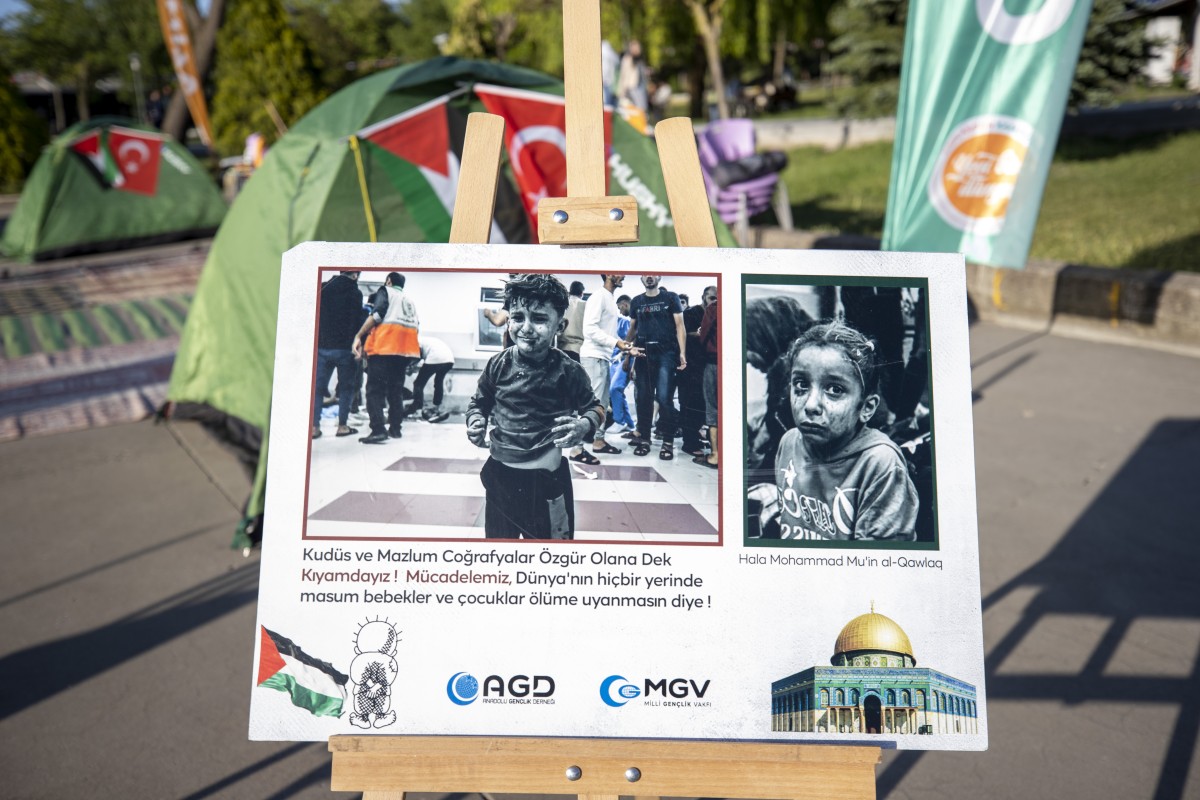 Sakarya'da üniversite öğrencileri Gazze'ye destek için çadır nöbeti başlattı