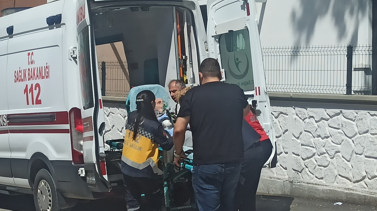 Evde çıkan yangında 1 kişi dumandan etkilendi