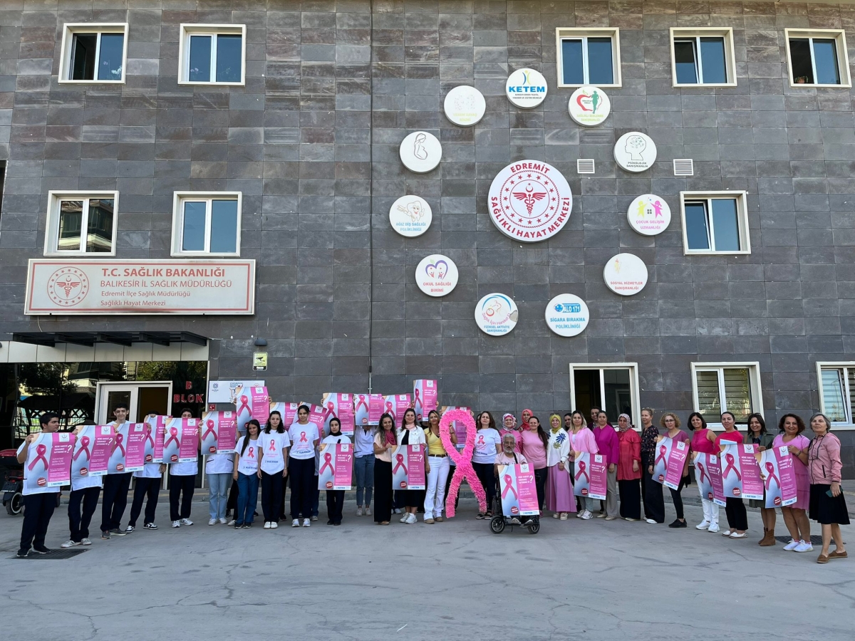 Meme kanserinde erken teşhis için 40 yaş üstü kadınlara mamografi çağrısı
