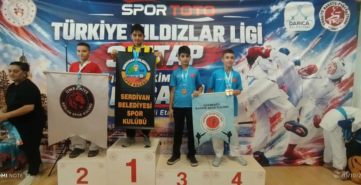 Serdivan Karate Takımı Darıca'dan 25 Madalya ile Döndü