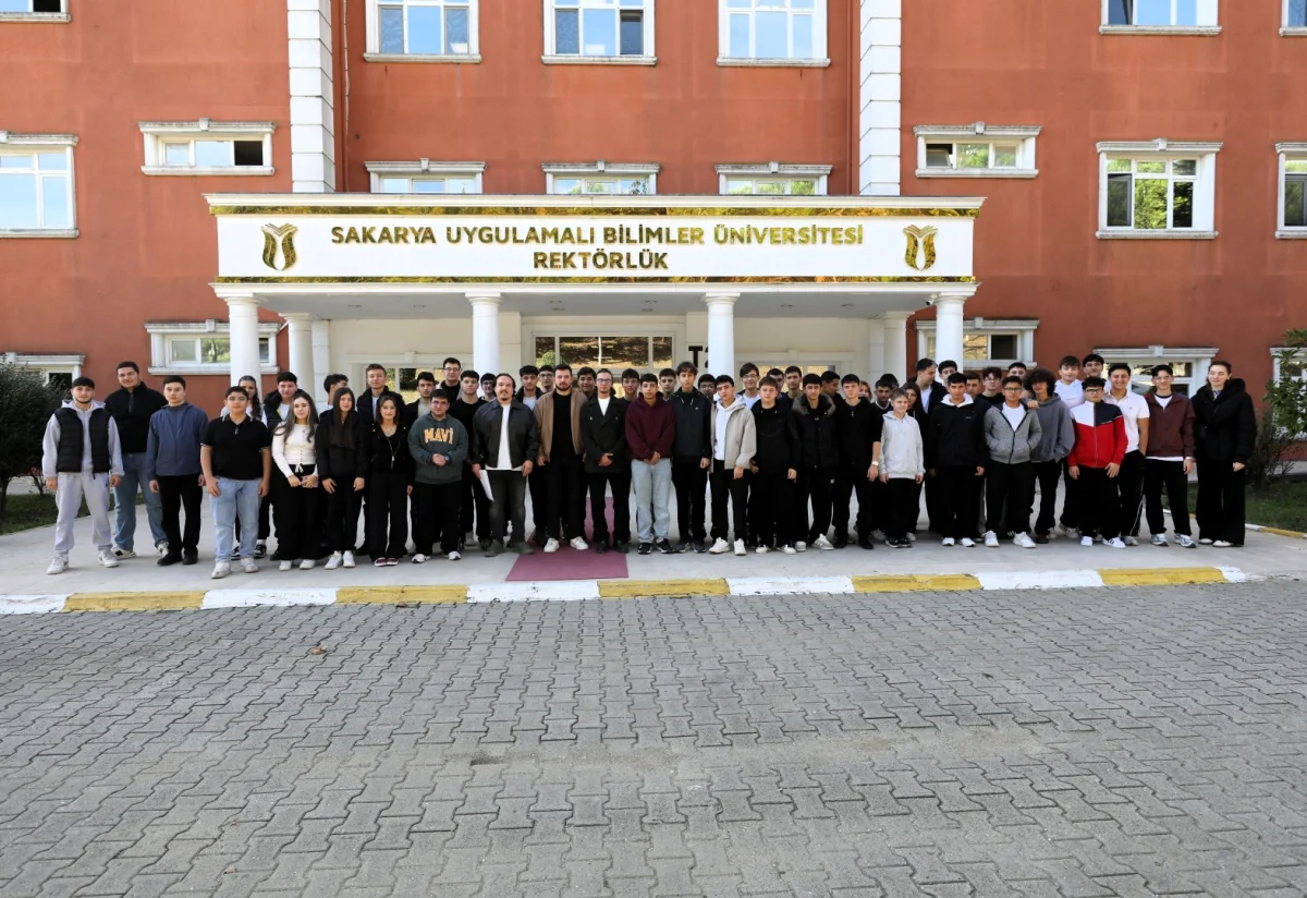 Meslek Lisesi Öğrencileri SUBÜ'yü Ziyaret Etti