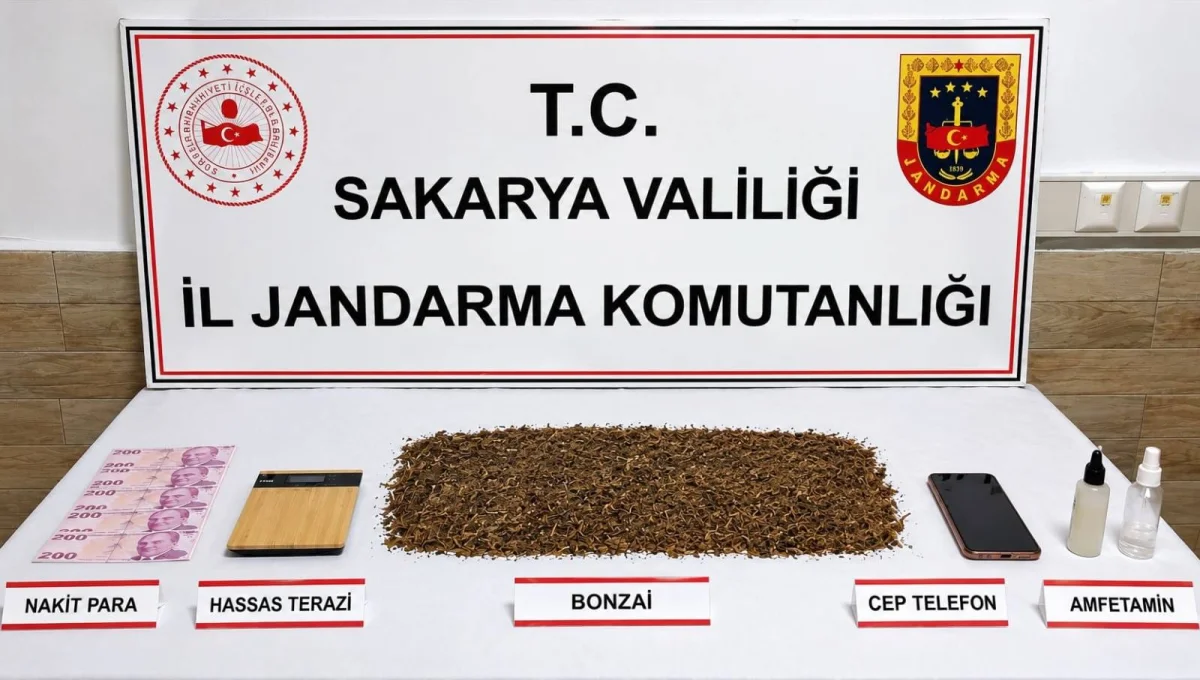 Sakarya'da Uyuşturucu Operasyonu: 3 Kişi Tutuklandı