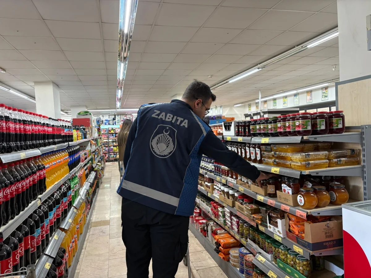 Serdivan’da Marketlerde Fiyat ve Ürün Güvenliği Denetleniyor
