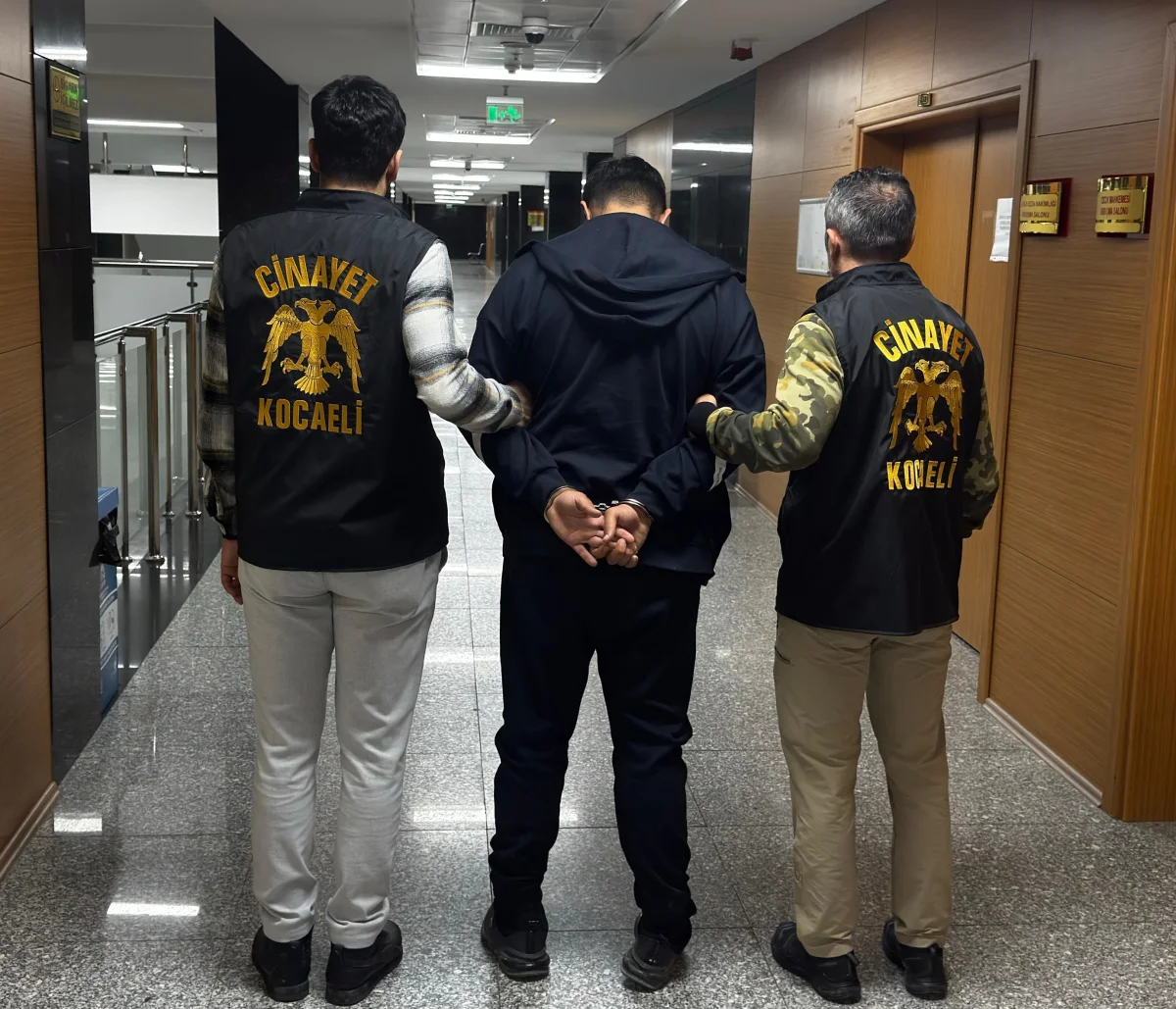 Kocaeli'de restorana düzenlenen silahlı saldırıda bir kişinin öldürülmesine ilişkin zanlı tutuklandı