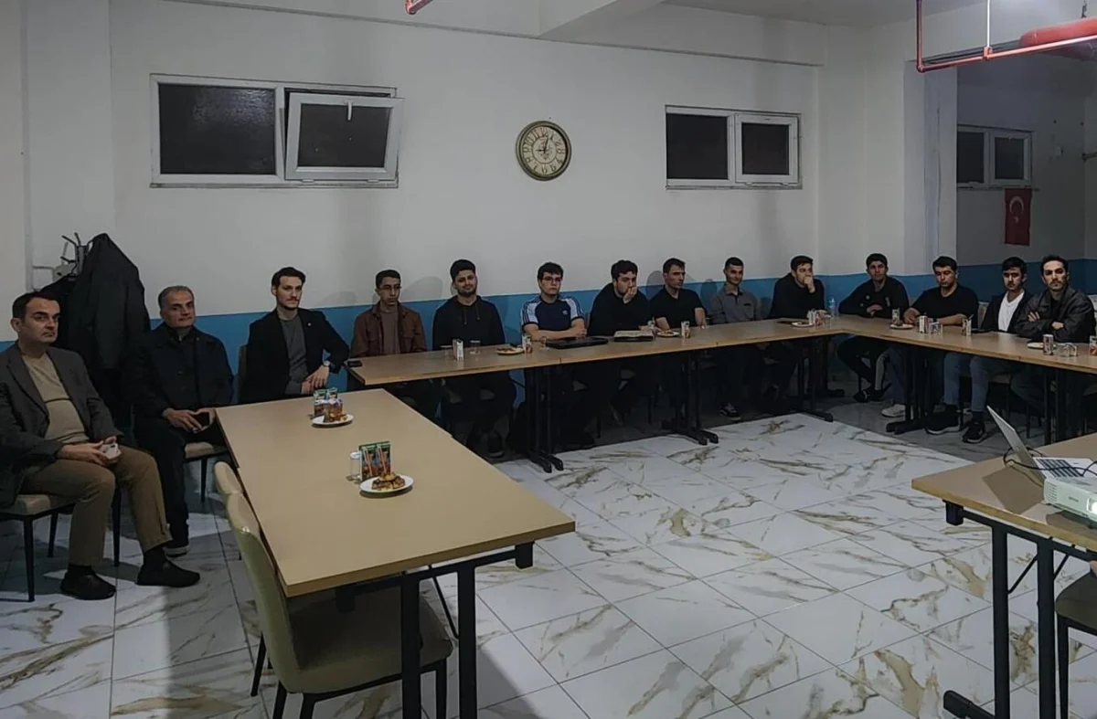 Yurtlarda Bilim Buluşması: TÜBİTAK 2209 Proje Atölyesi Başladı