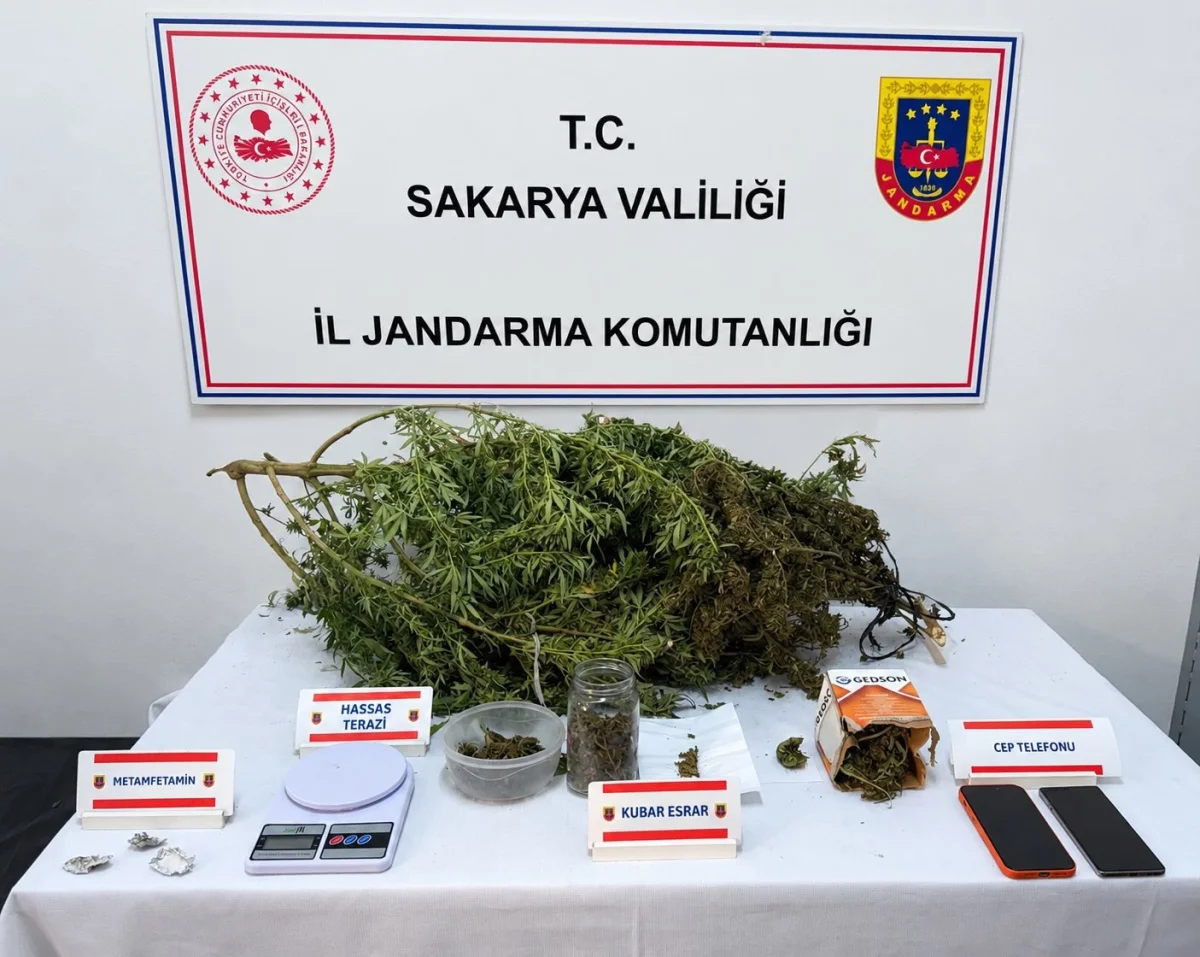 Sakarya'da kovalamacayla yakalanan uyuşturucu şüphelisi tutuklandı