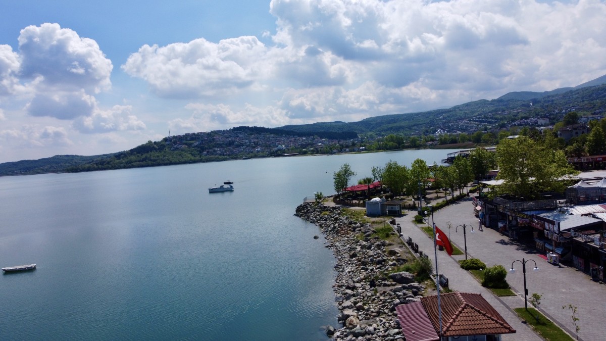 Sapanca Türkiye'nin en güzel turizm destinasyonlarından biri