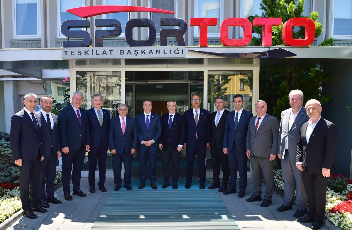 Serdivan’a Yeni Spor Yatırımları Kazandırılıyor