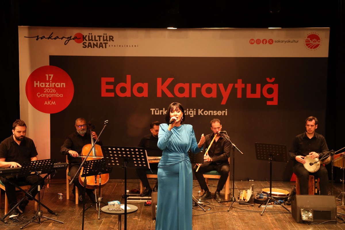 Eda Karaytuğ, AKM’de Türk Müziği’nin seçkin eserlerini seslendirdi