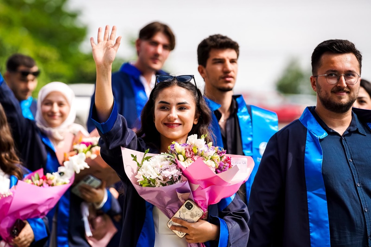 SAU’de gurur dolu mezuniyet sevinci