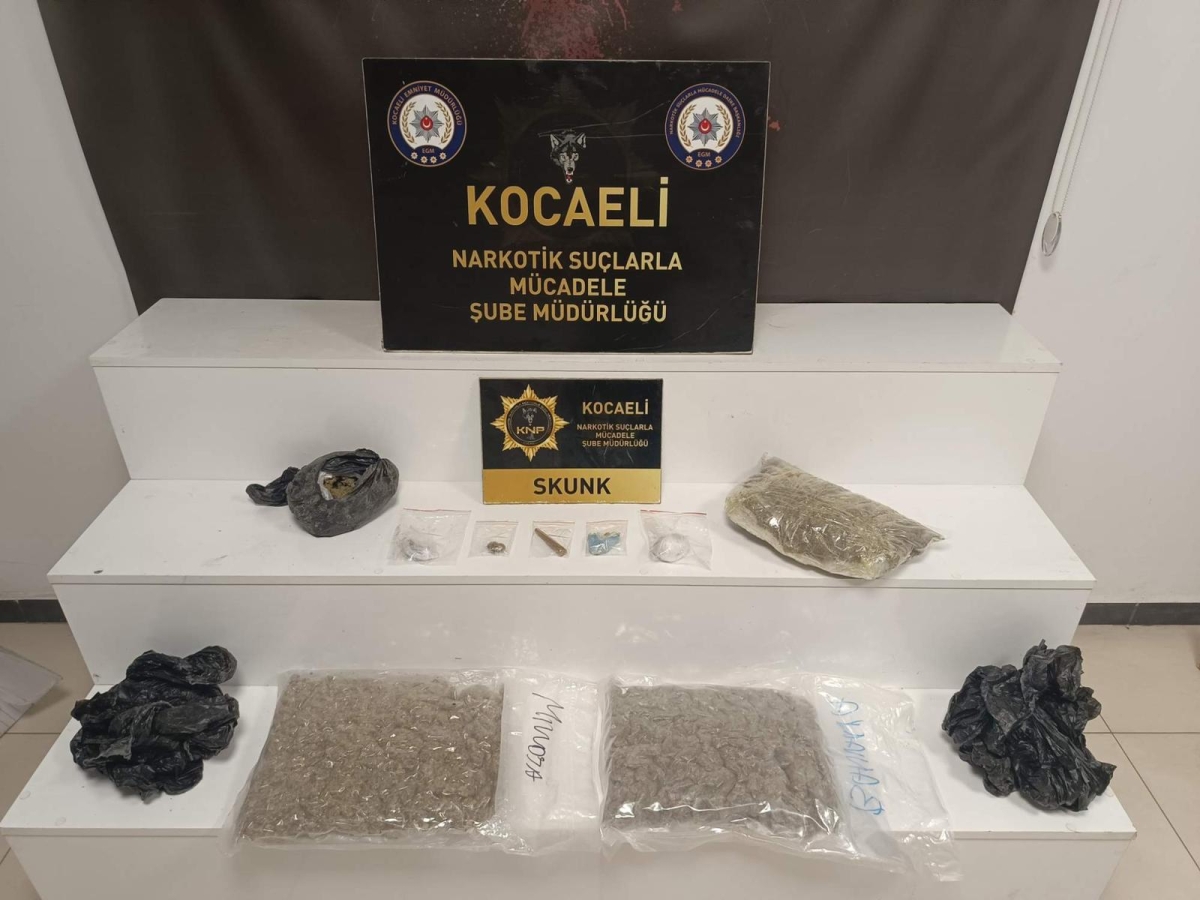 Kocaeli'de uyuşturucu operasyonunda 2 zanlı tutuklandı