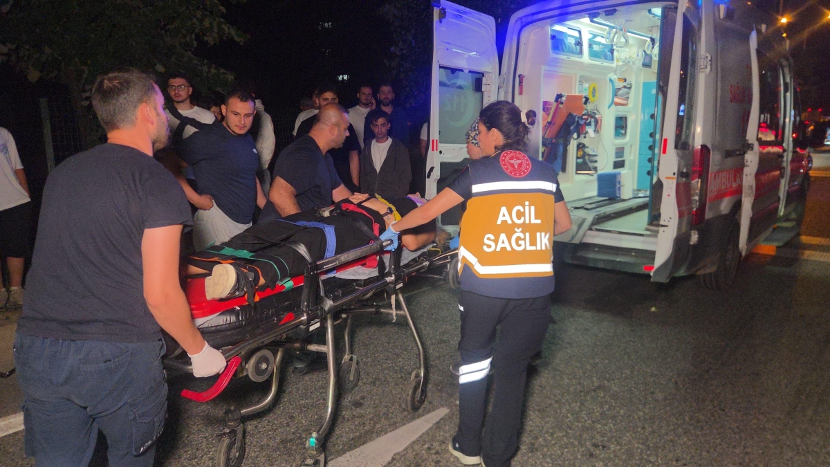 Bursa’da 3 otomobilin karıştığı trafik kazasında 1 kişi yaralandı