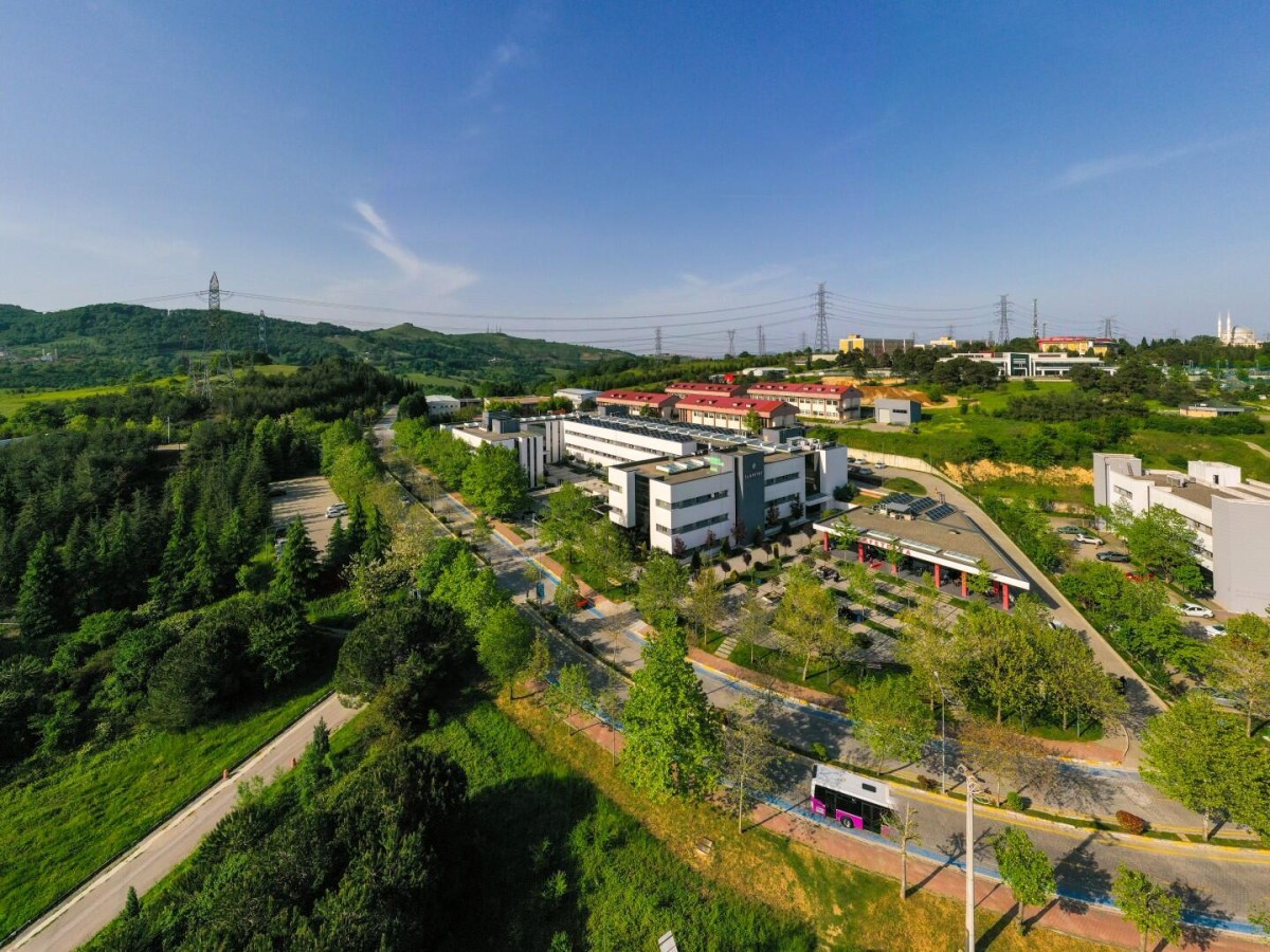 SAU İlahiyat Fakültesi, Bilim ve Geleneği Aynı Çatıda Buluşturuyor