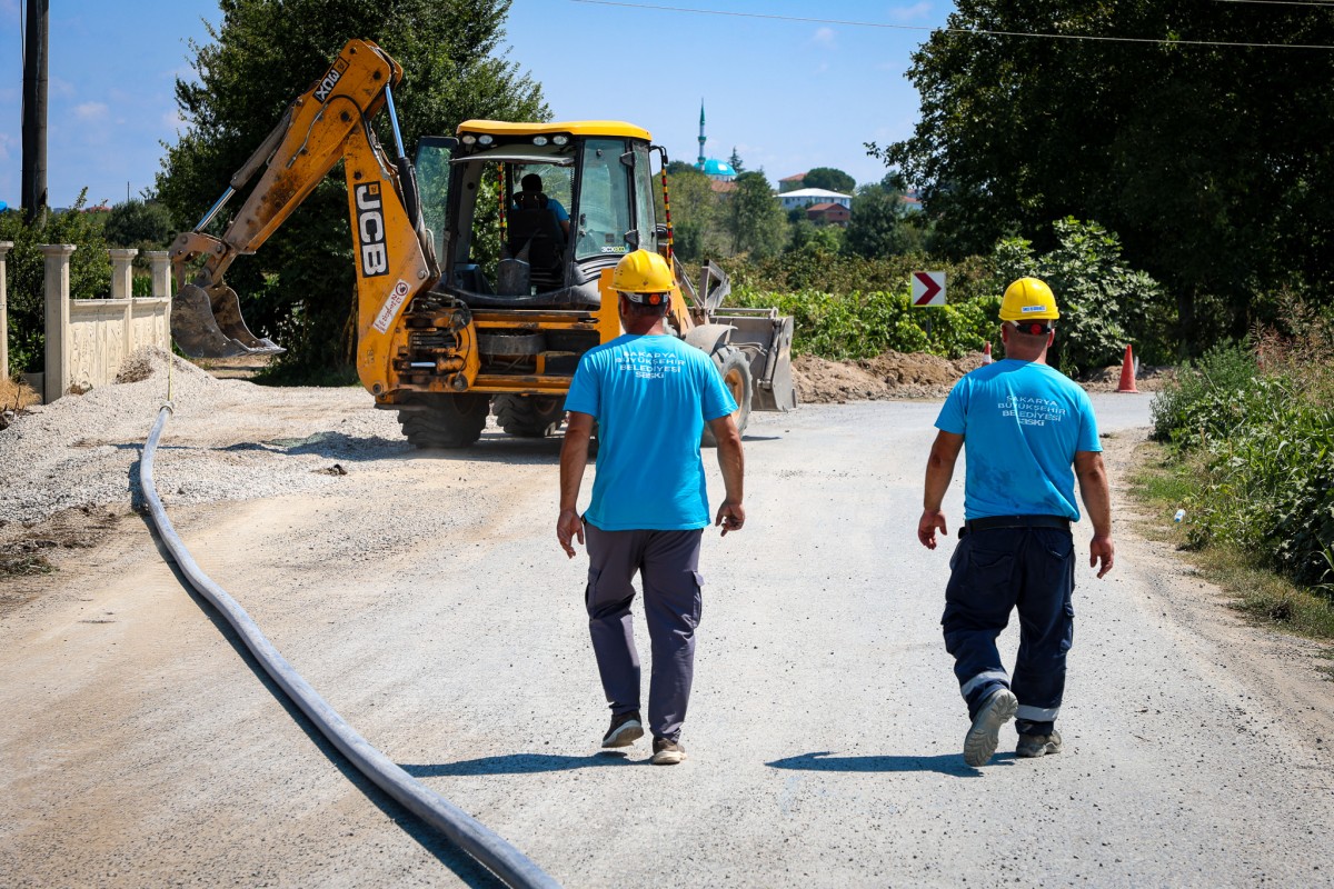 Ferizli Halit Molla Caddesi’nin içme suyu ve atık su altyapısı yenileniyor