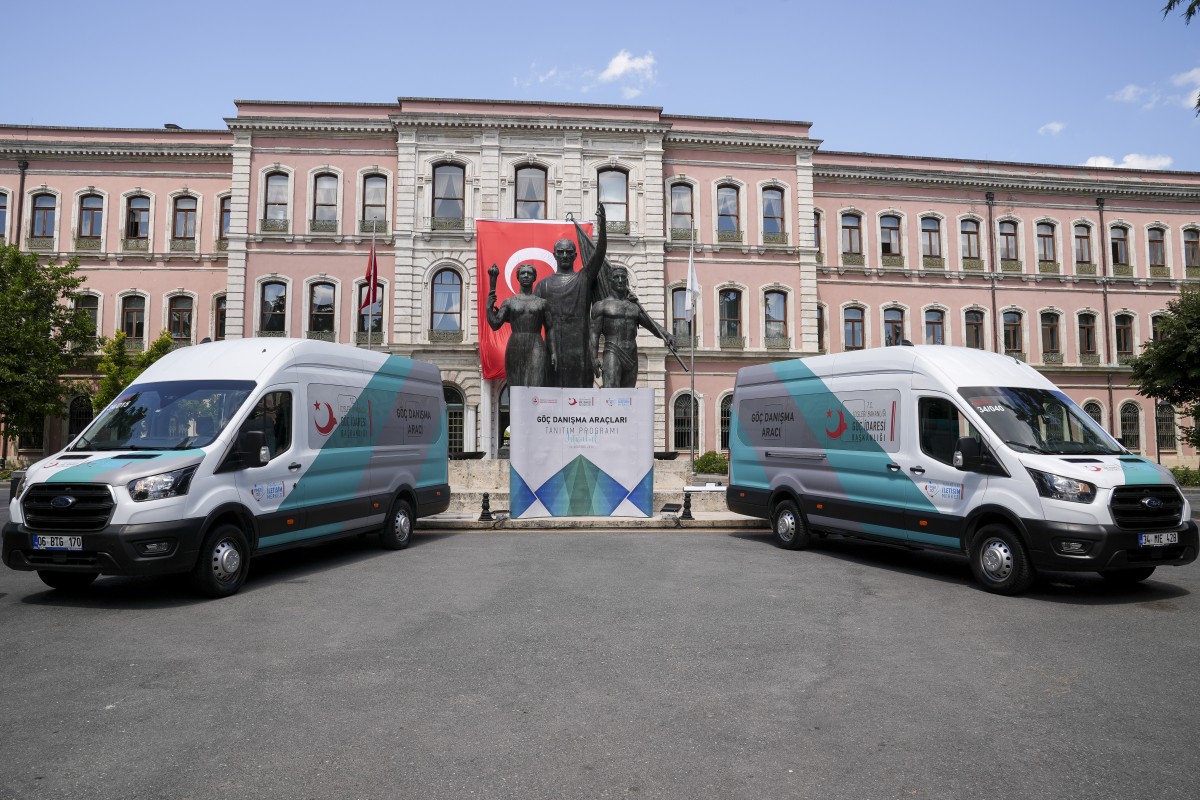 Hizmet kapasitesi artırılan göç danışma araçlarının tanıtımı yapıldı