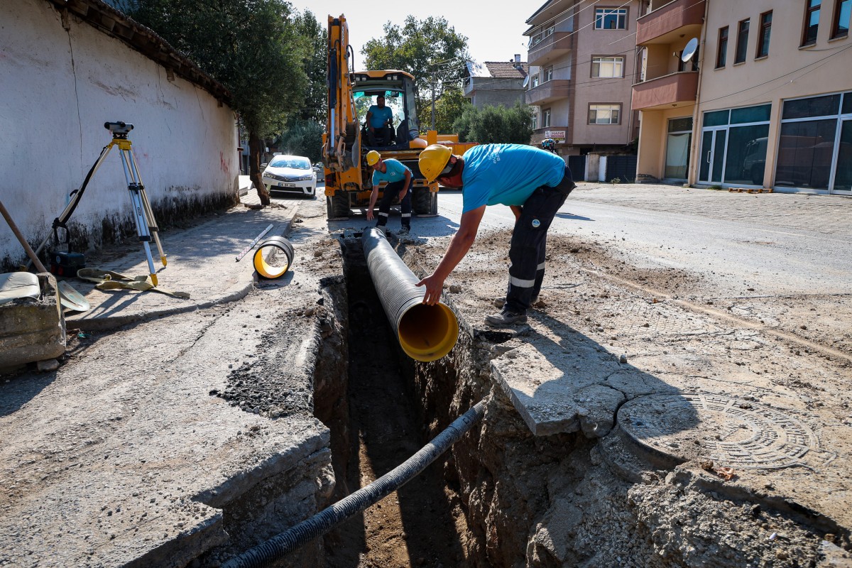 Pamukova Ankara Caddesi’nin yağmursuyu altyapısı yenileniyor
