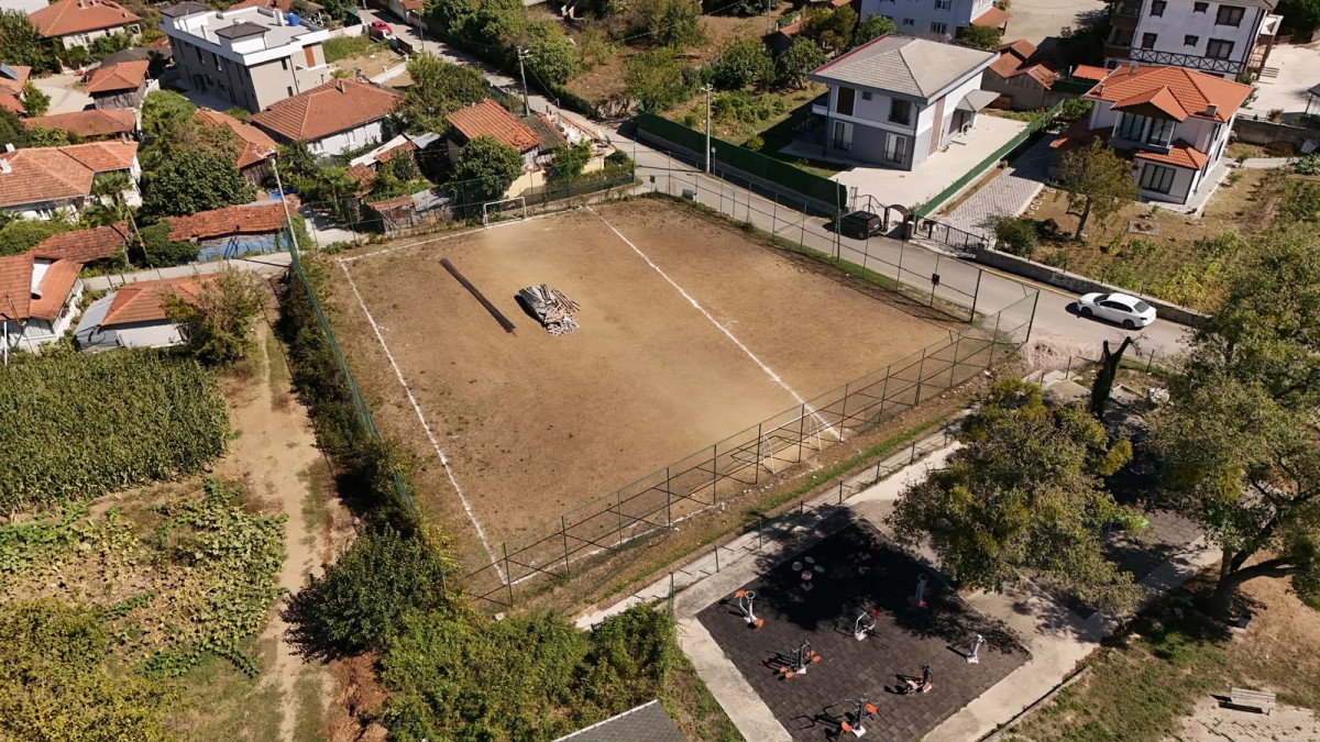 Çubuklu Mahallesi’ne Yeni Sentetik Futbol Sahası Kazandırılıyor