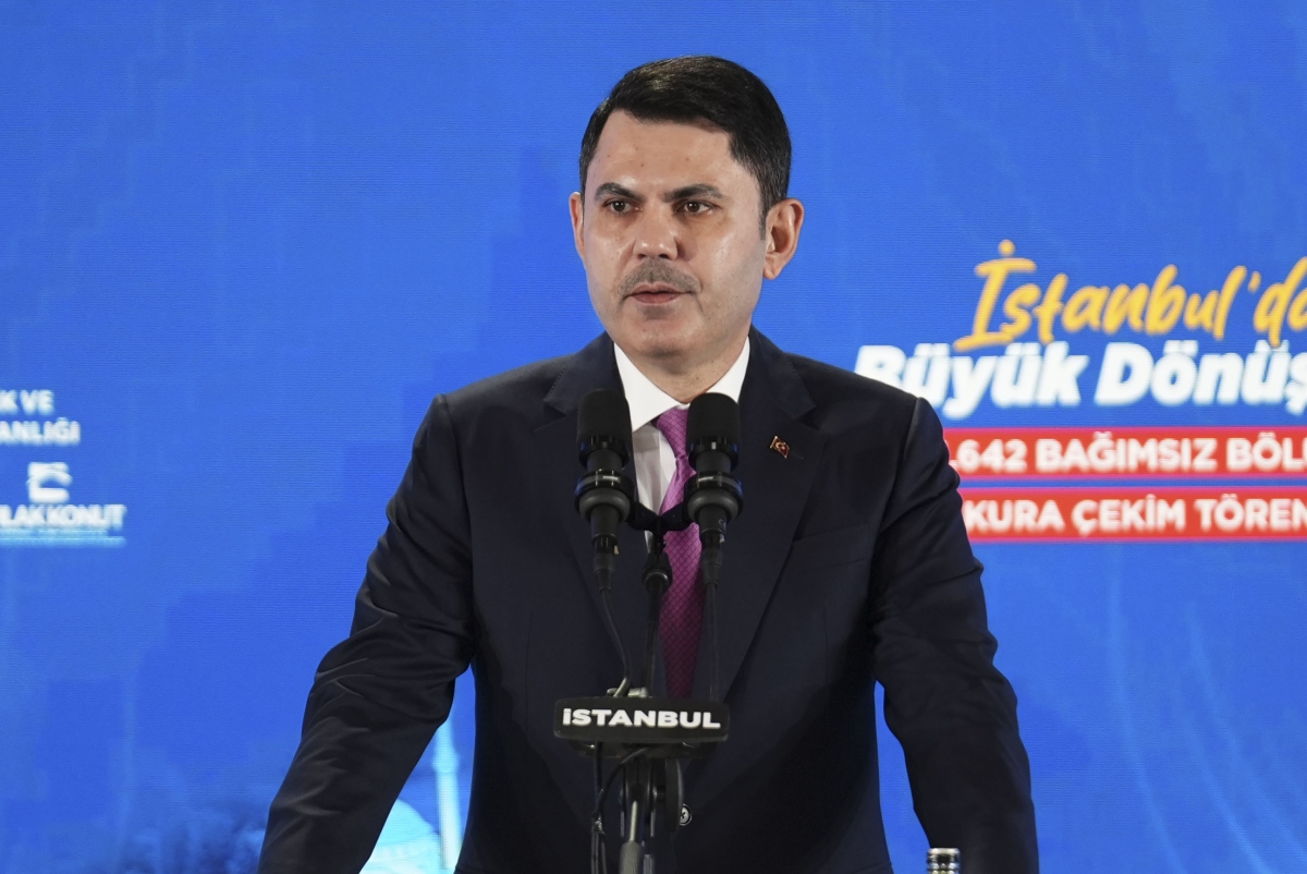 Bakan Kurum  
